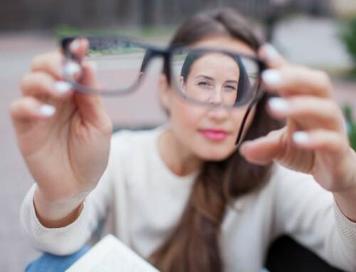 ¿Qué es astigmatismo y por qué se produce?
